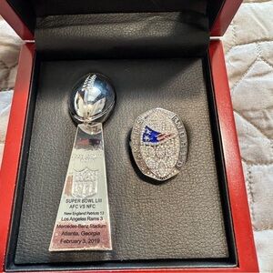 Super Bowl LIII Trophy and Ring Set